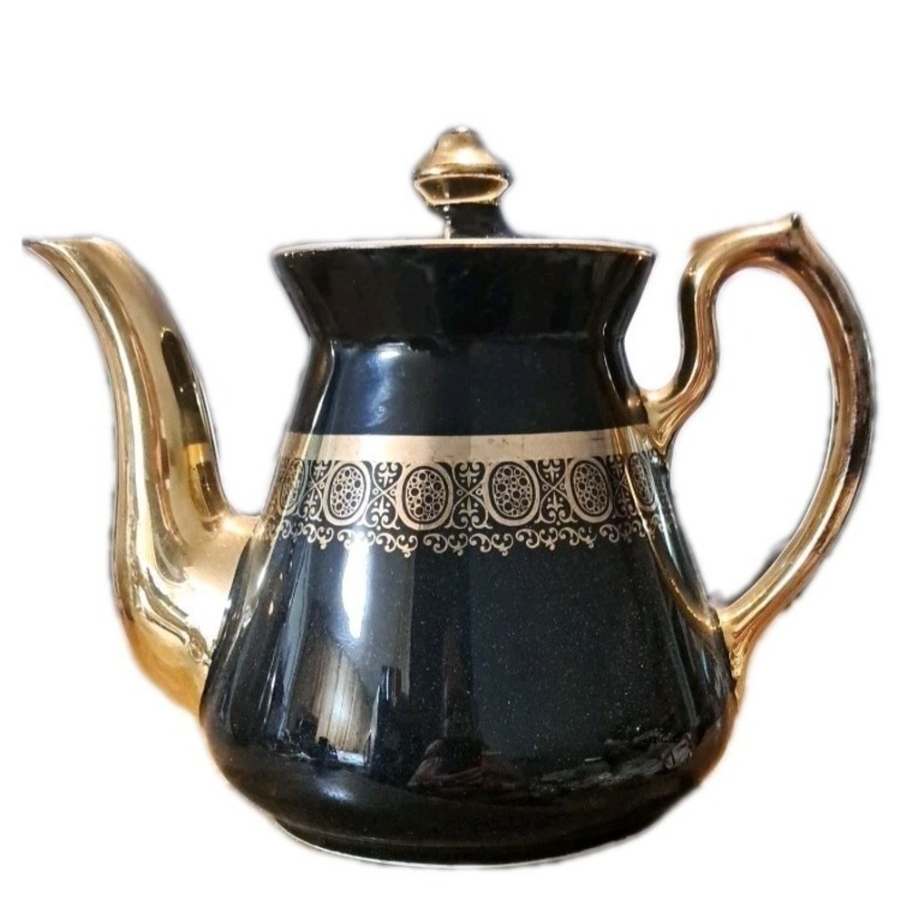 Vintage Hall China Black & Gold  Philadelphia Teapot Heavy Gold Trim Made In USA